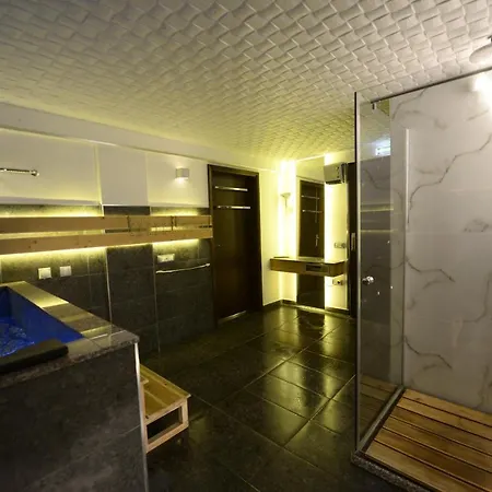 Dijana - Pool, Spa, Outdoor Kitchen Villa *